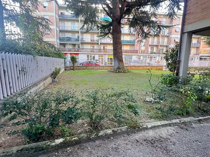 Immagine 35 di Appartamento in vendita  a Poggibonsi