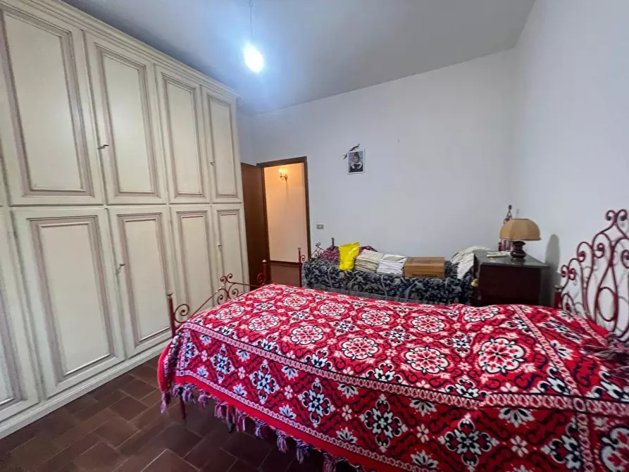 Immagine 18 di Appartamento in vendita  a Poggibonsi