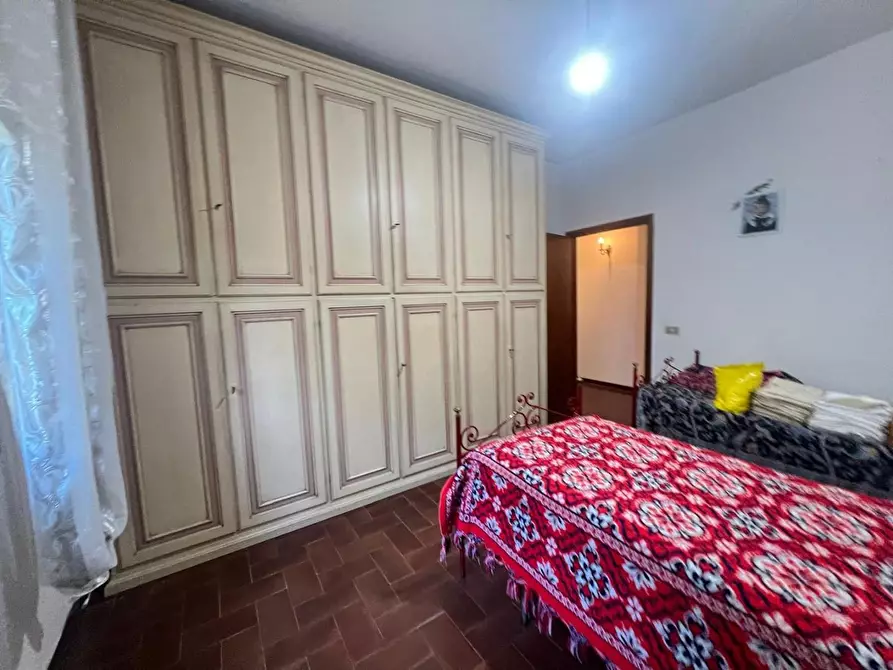 Immagine 19 di Appartamento in vendita  a Poggibonsi