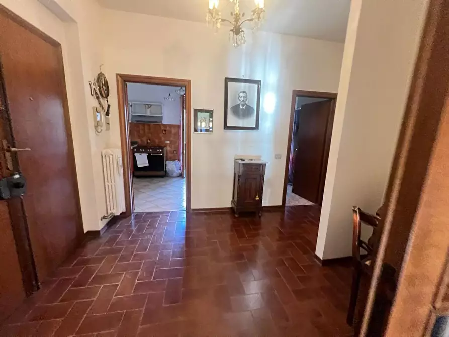 Immagine 5 di Appartamento in vendita  a Poggibonsi