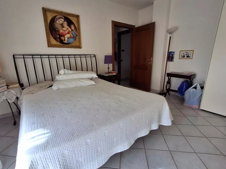 Immagine 16 di Appartamento in vendita  a Capraia E Limite