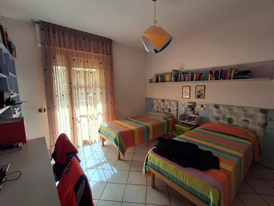 Immagine 19 di Appartamento in vendita  a Capraia E Limite