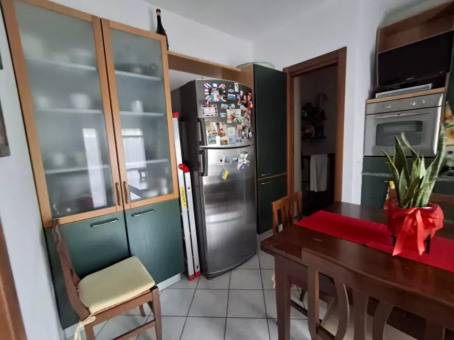 Immagine 11 di Appartamento in vendita  a Capraia E Limite