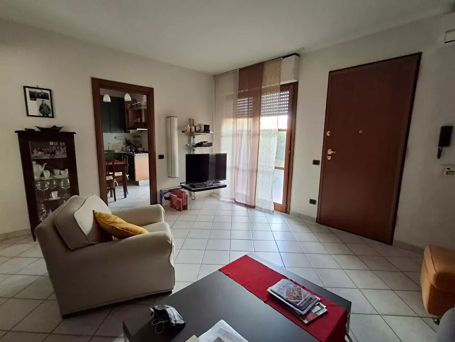 Immagine 8 di Appartamento in vendita  a Capraia E Limite