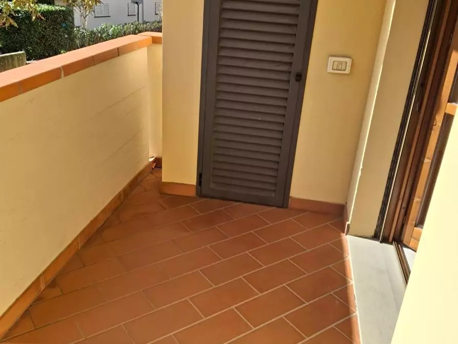 Immagine 22 di Appartamento in vendita  a Capraia E Limite