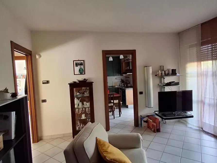 Immagine 5 di Appartamento in vendita  a Capraia E Limite