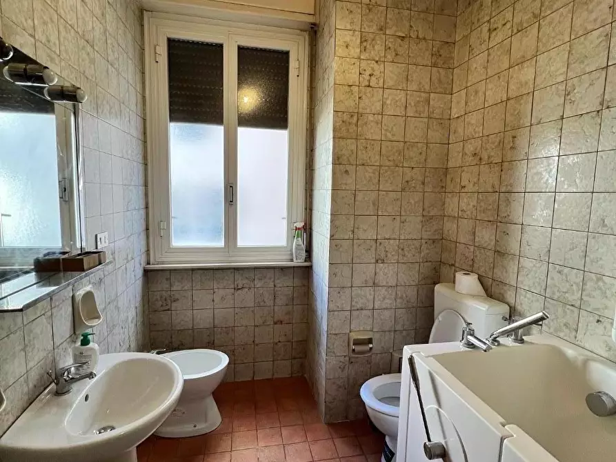 Immagine 9 di Appartamento in vendita  a La Spezia