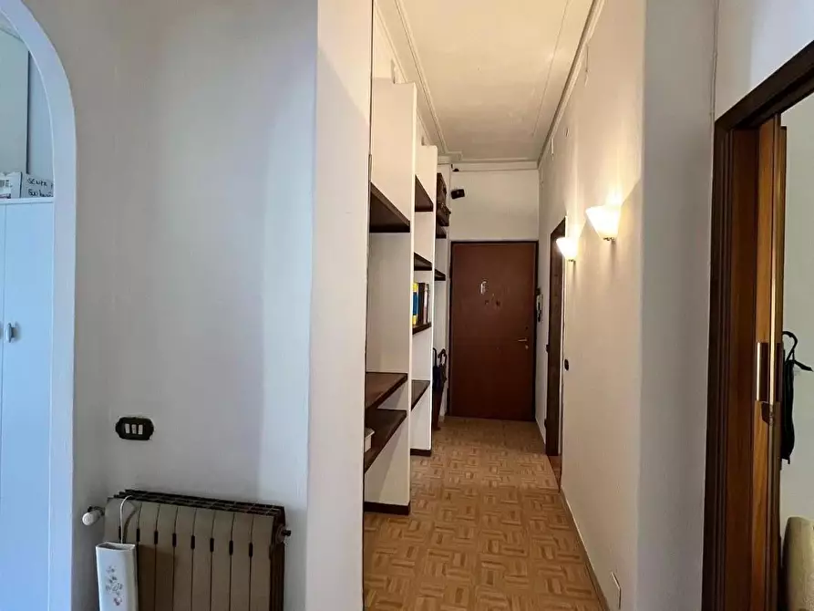 Immagine 12 di Appartamento in vendita  a La Spezia