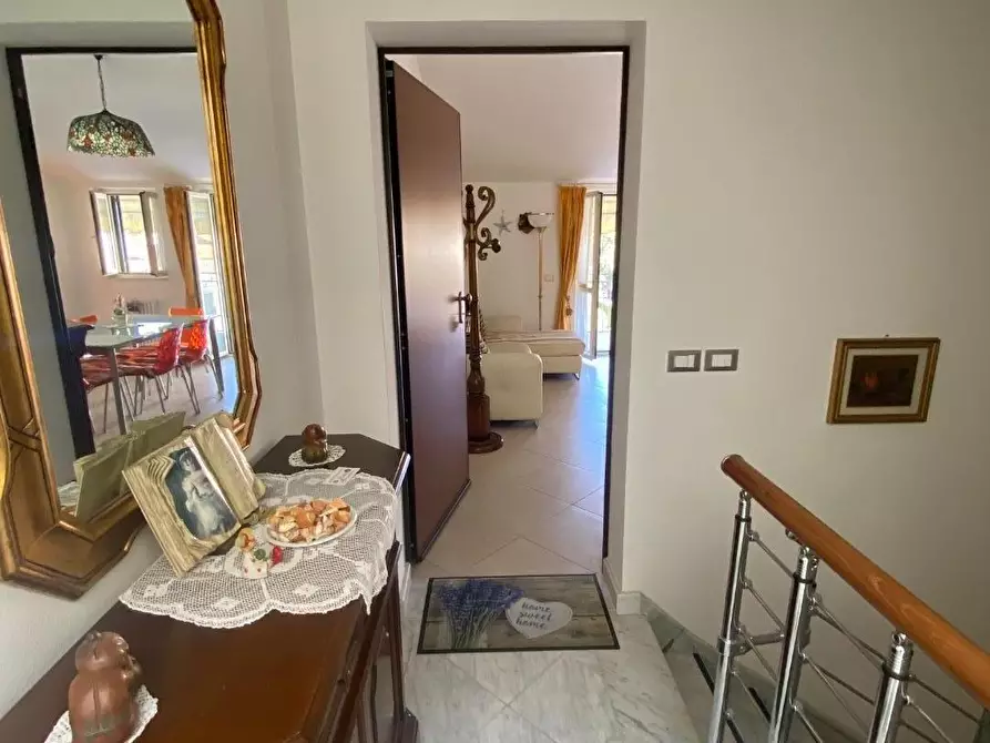 Immagine 49 di Appartamento in vendita  a Viareggio