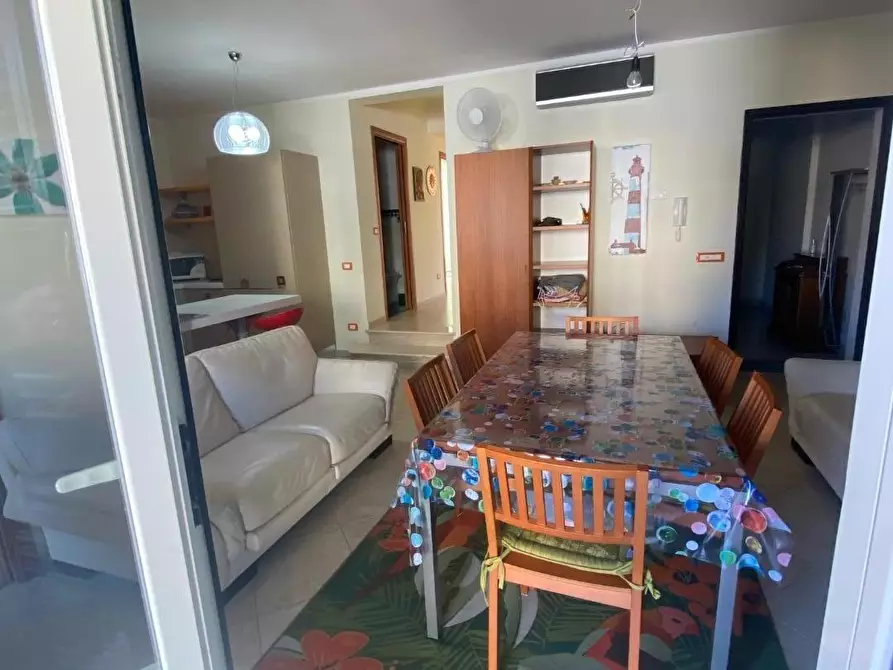 Immagine 37 di Appartamento in vendita  a Viareggio