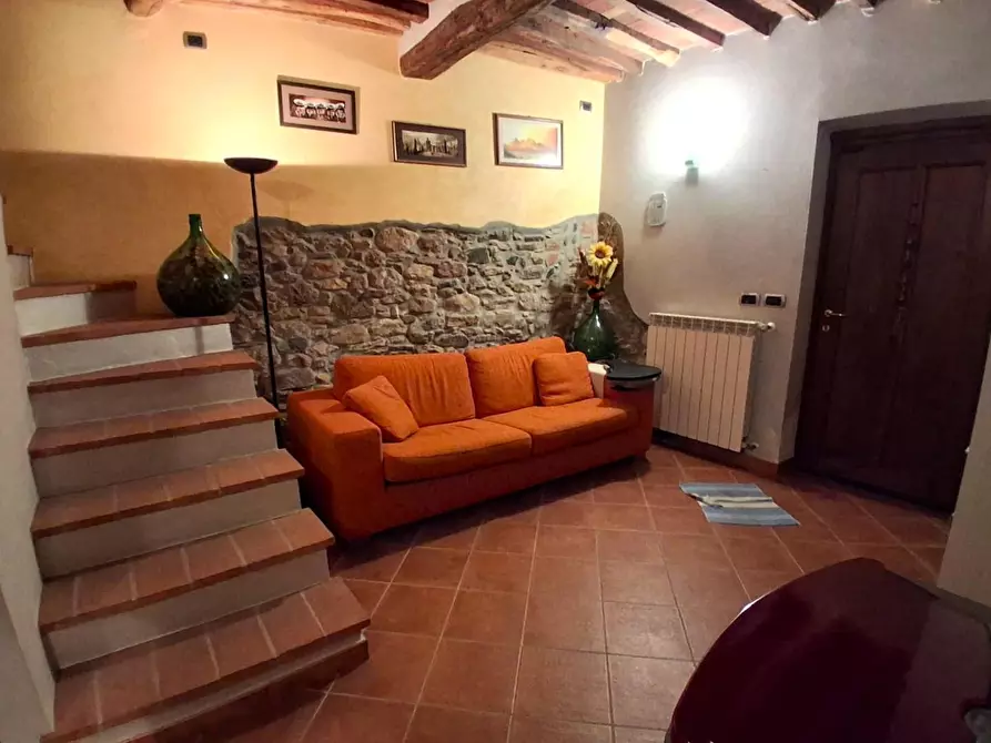Immagine 1 di Rustico / casale in vendita  a Capannori