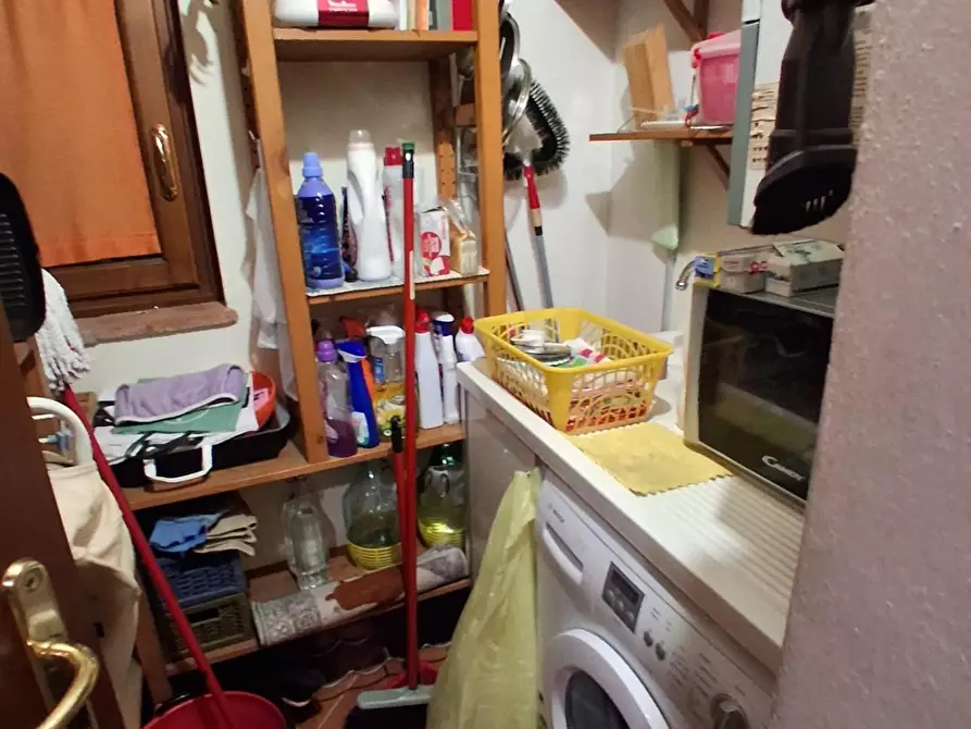 Immagine 6 di Rustico / casale in vendita  a Capannori