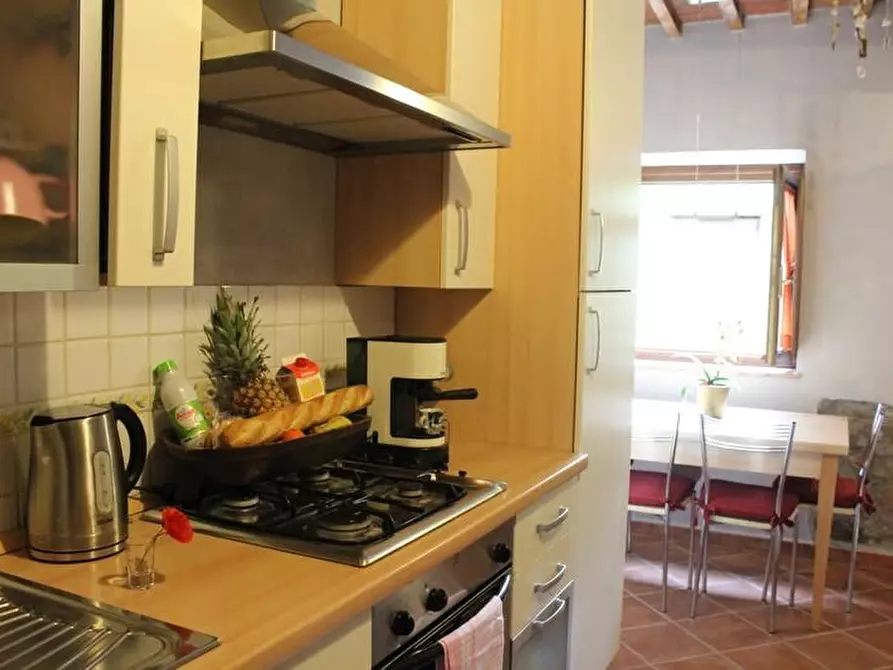 Immagine 3 di Rustico / casale in vendita  a Capannori