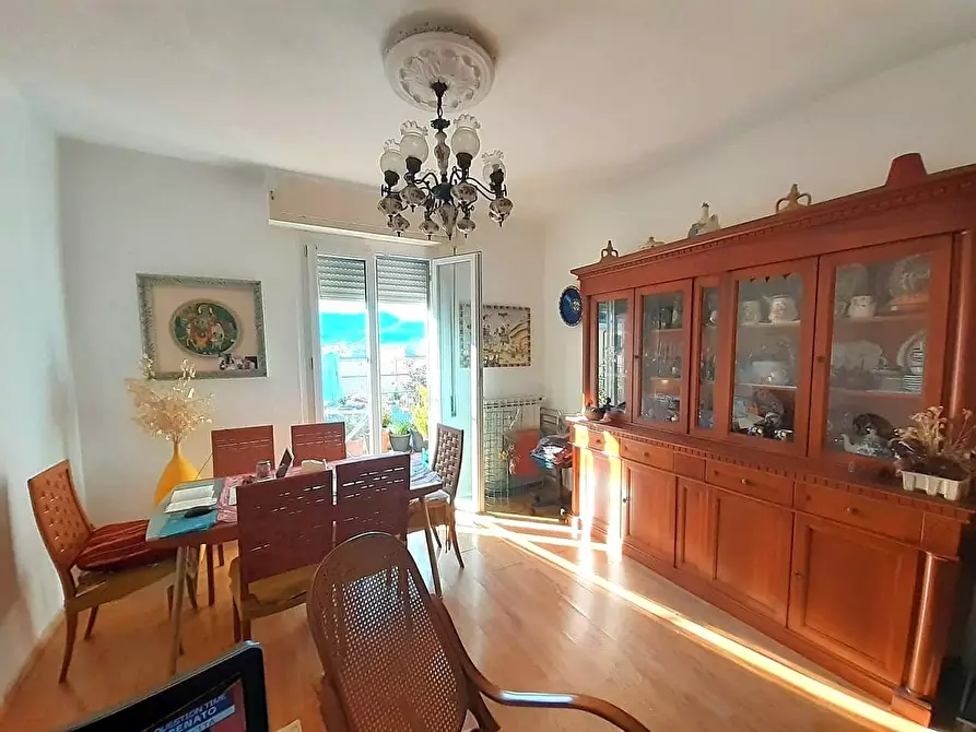 Immagine 14 di Appartamento in vendita  a La Spezia