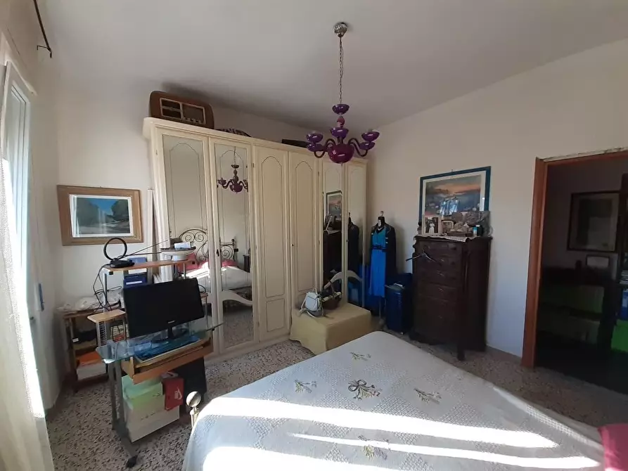 Immagine 16 di Appartamento in vendita  a La Spezia