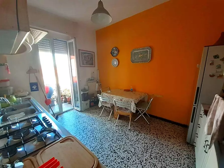 Immagine 8 di Appartamento in vendita  a La Spezia