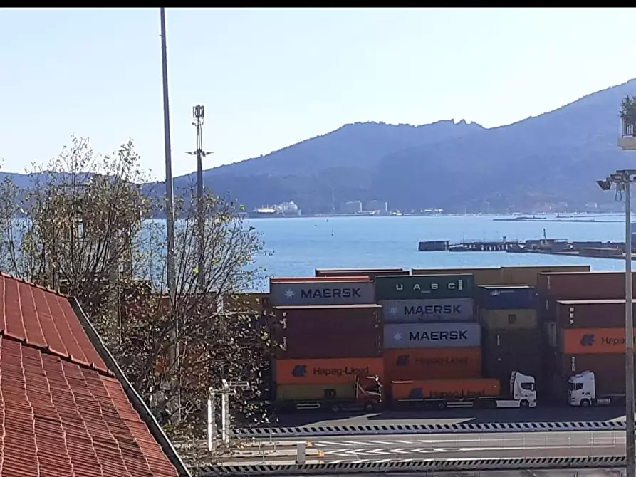 Immagine 6 di Appartamento in vendita  a La Spezia