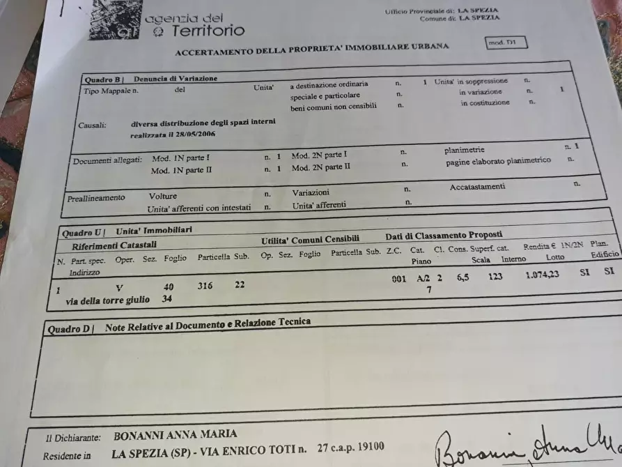 Immagine 18 di Appartamento in vendita  a La Spezia