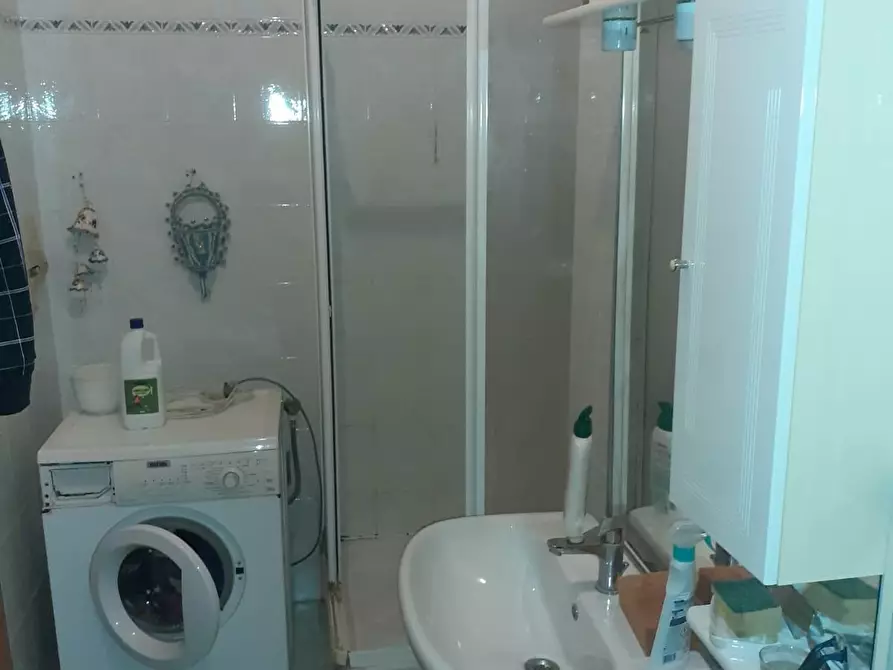 Immagine 17 di Appartamento in vendita  a La Spezia