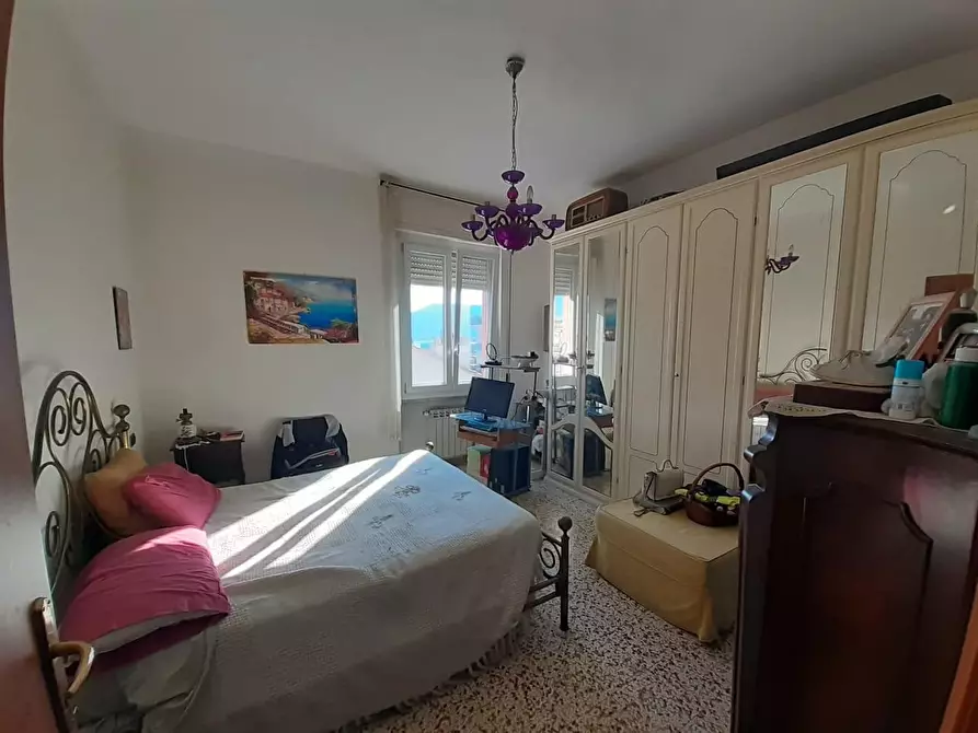 Immagine 19 di Appartamento in vendita  a La Spezia