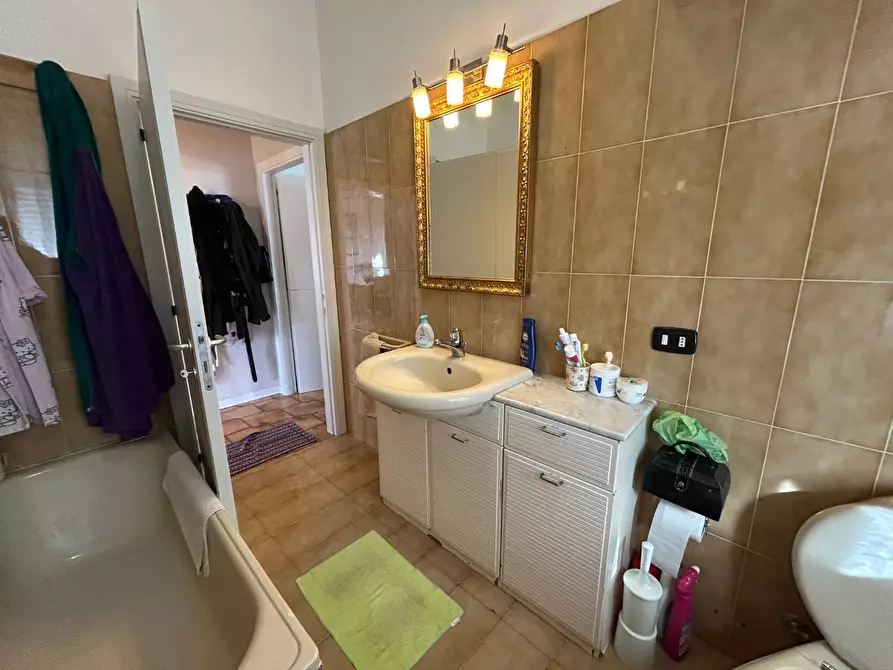 Immagine 18 di Appartamento in vendita  a Empoli