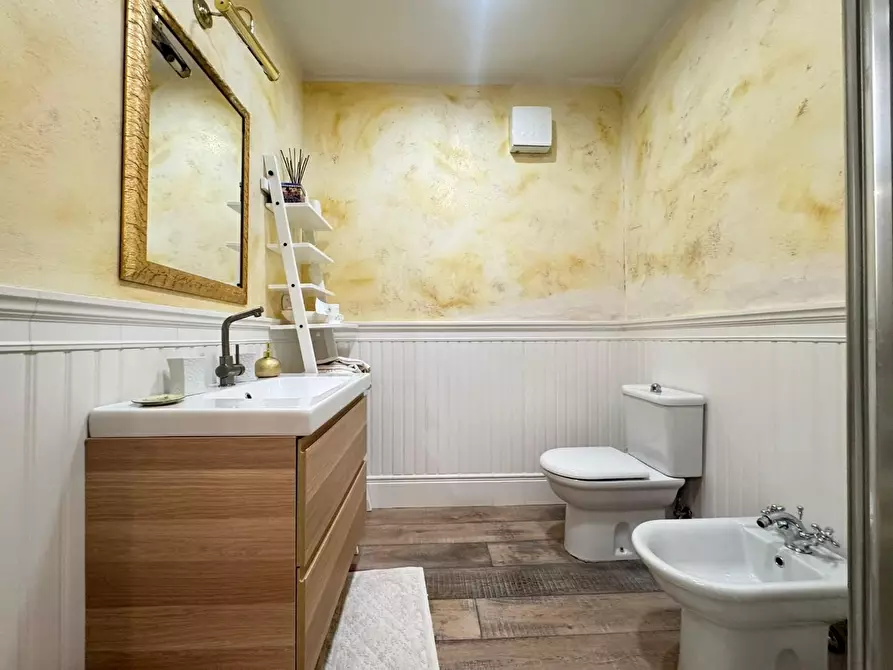 Immagine 40 di Villa in vendita  a Pietrasanta