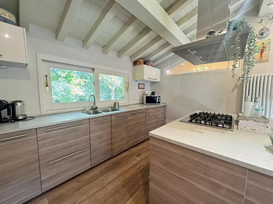 Immagine 22 di Villa in vendita  a Pietrasanta