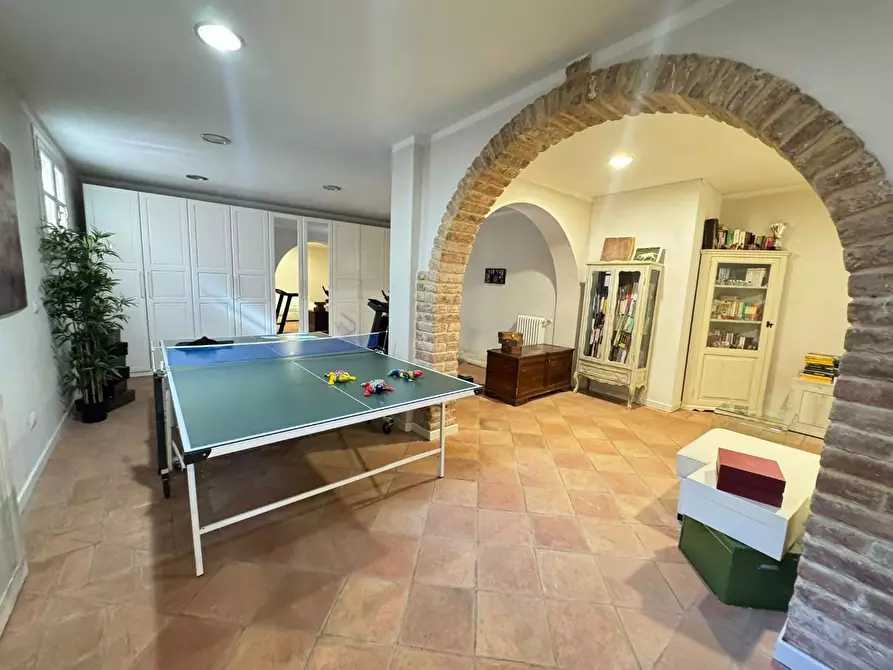 Immagine 46 di Villa in vendita  a Pietrasanta