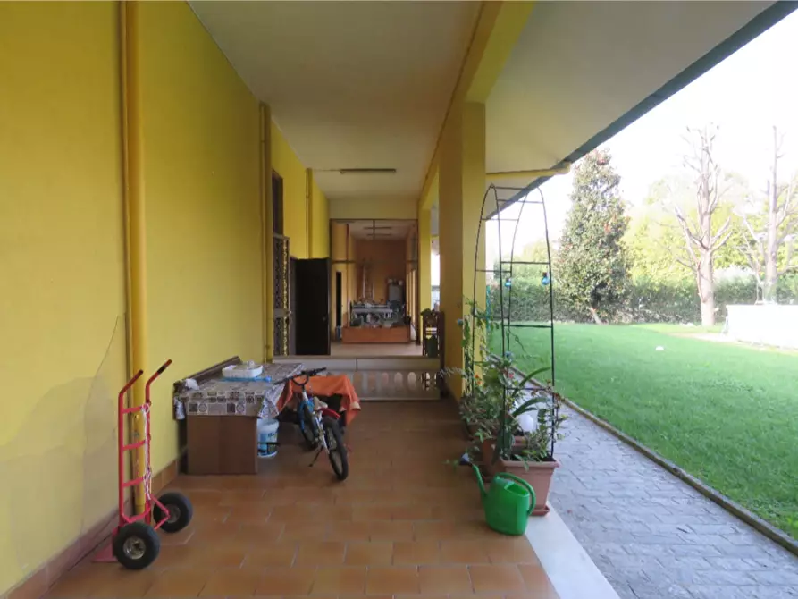 Immagine 4 di Magazzino in vendita  a Gorgonzola