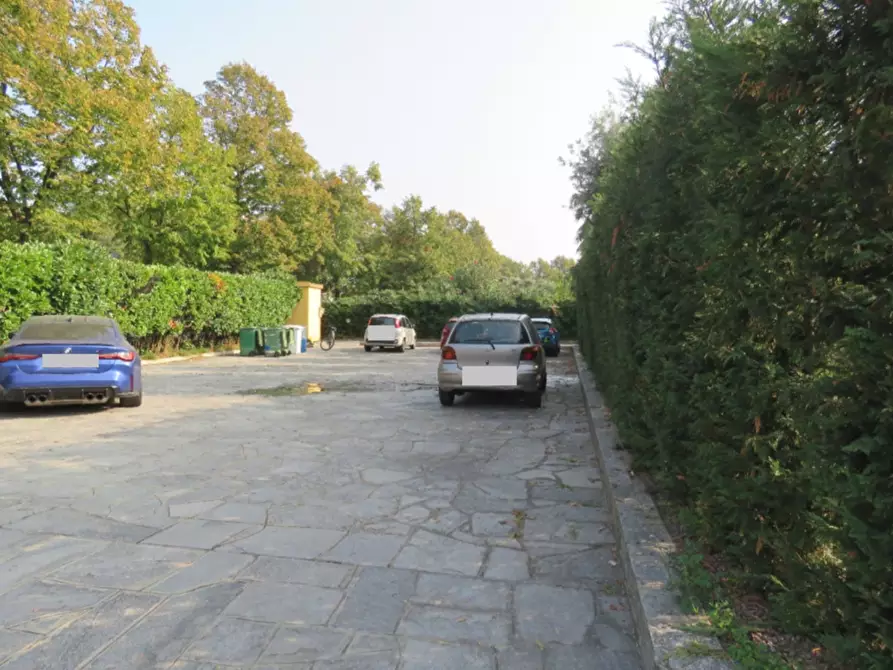 Immagine 7 di Magazzino in vendita  a Gorgonzola