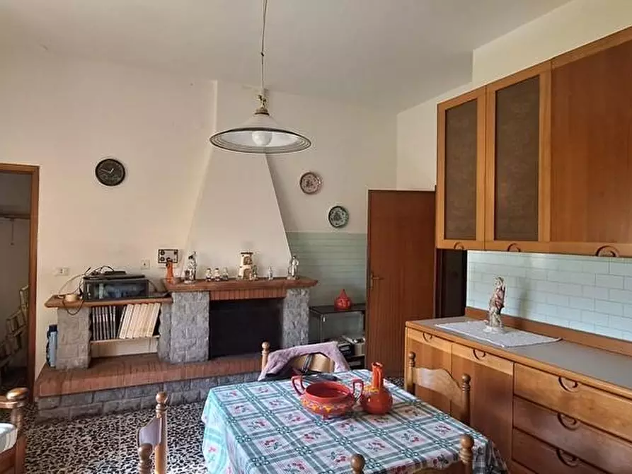 Immagine 12 di Casa indipendente in vendita  a Bagni Di Lucca