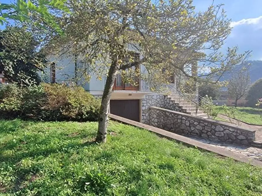 Immagine 9 di Casa indipendente in vendita  a Bagni Di Lucca