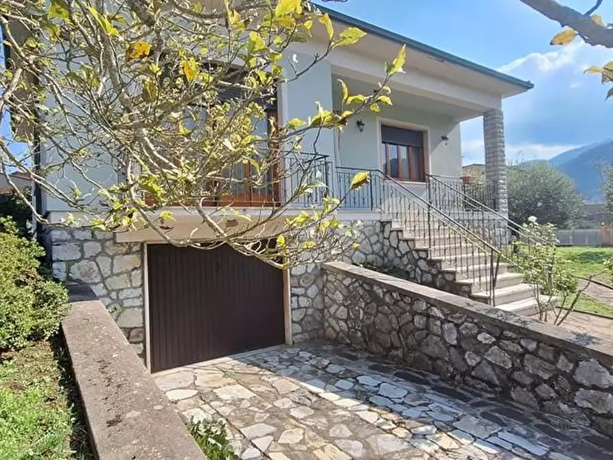 Immagine 7 di Casa indipendente in vendita  a Bagni Di Lucca