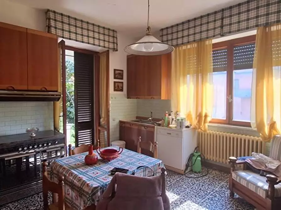 Immagine 13 di Casa indipendente in vendita  a Bagni Di Lucca