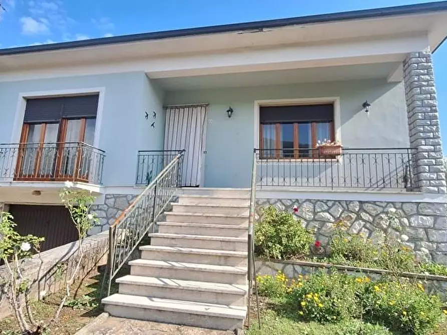 Immagine 5 di Casa indipendente in vendita  a Bagni Di Lucca