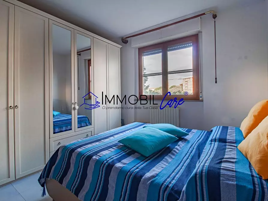 Immagine 9 di Appartamento in vendita  a Livorno