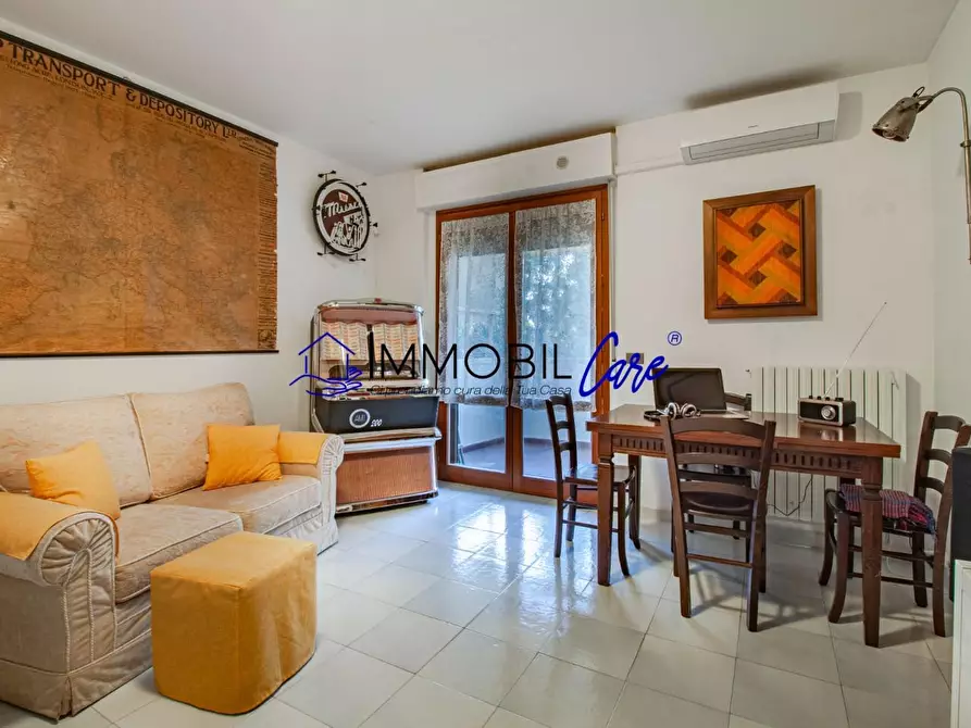 Immagine 5 di Appartamento in vendita  a Livorno