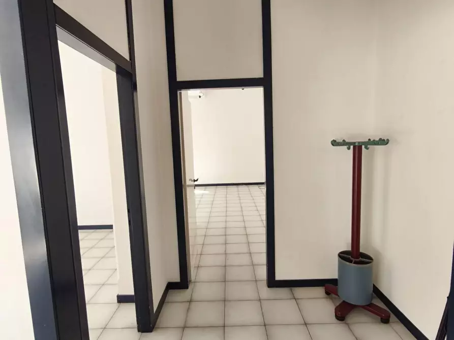 Immagine 8 di Ufficio in vendita  a Castelfranco Di Sotto
