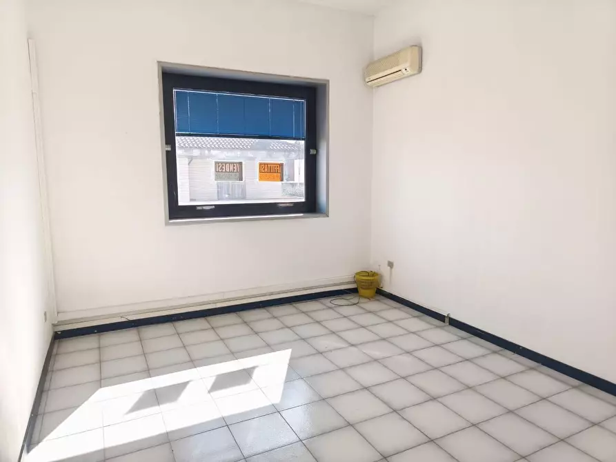 Immagine 2 di Ufficio in vendita  a Castelfranco Di Sotto