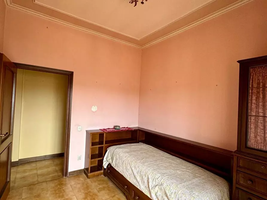 Immagine 8 di Appartamento in vendita  a Lucca