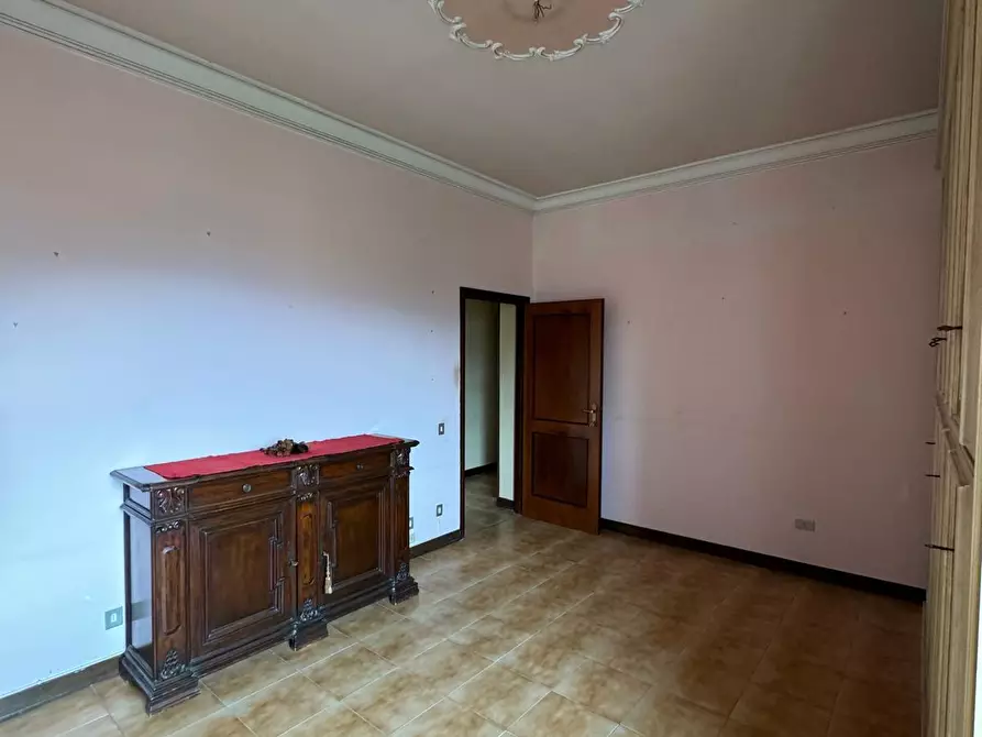 Immagine 15 di Appartamento in vendita  a Lucca