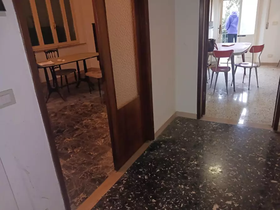 Immagine 3 di Casa indipendente in vendita  a Santa Maria A Monte