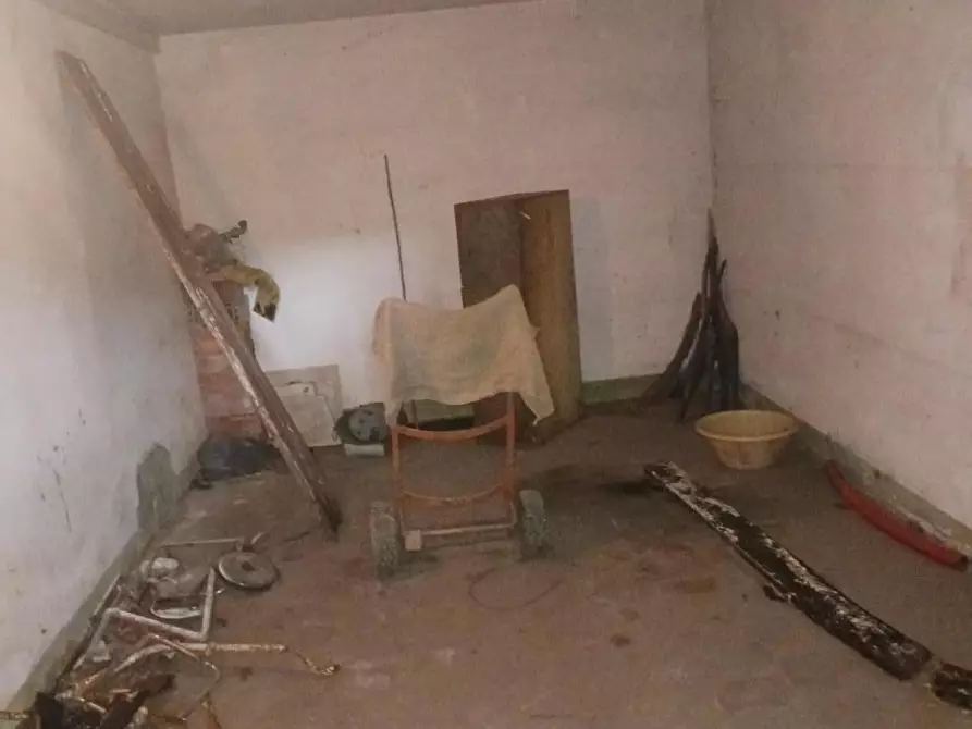 Immagine 17 di Casa indipendente in vendita  a Santa Maria A Monte