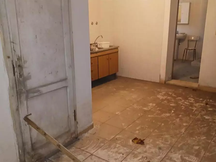 Immagine 22 di Casa indipendente in vendita  a Santa Maria A Monte