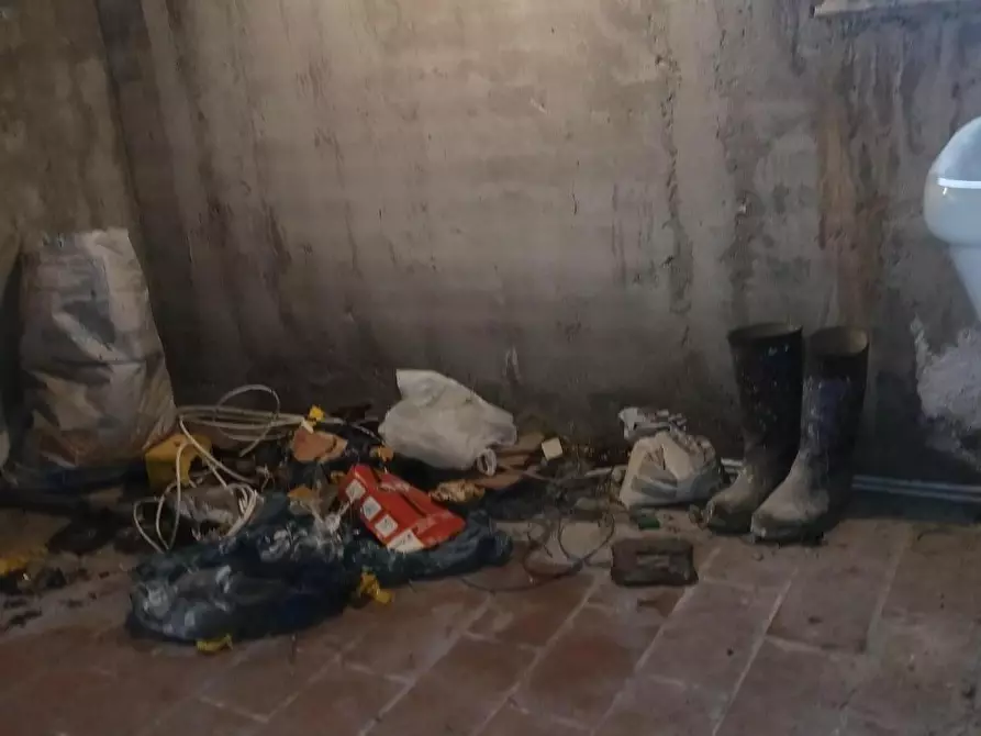 Immagine 20 di Casa indipendente in vendita  a Santa Maria A Monte