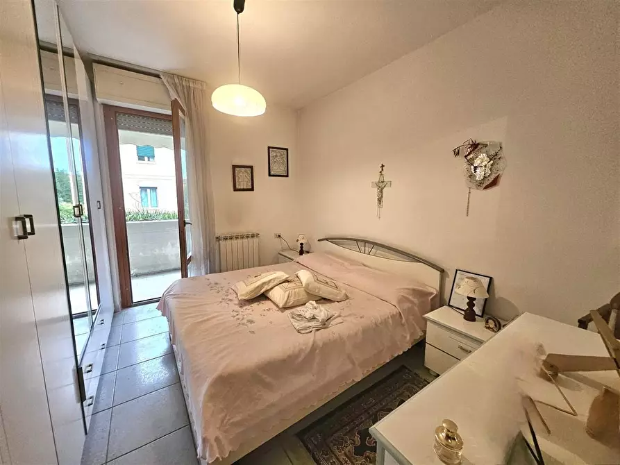 Immagine 14 di Appartamento in vendita  a Massa