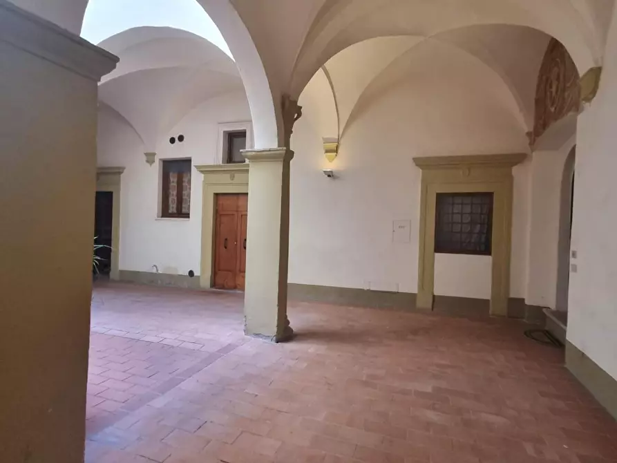 Immagine 3 di Appartamento in vendita  a Colle Di Val D'elsa