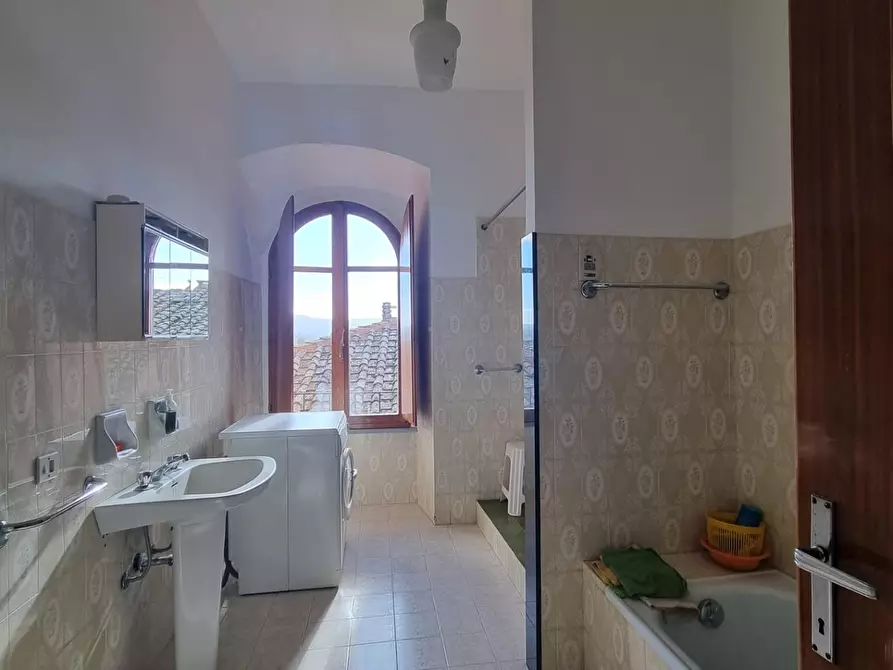 Immagine 12 di Appartamento in vendita  a Colle Di Val D'elsa