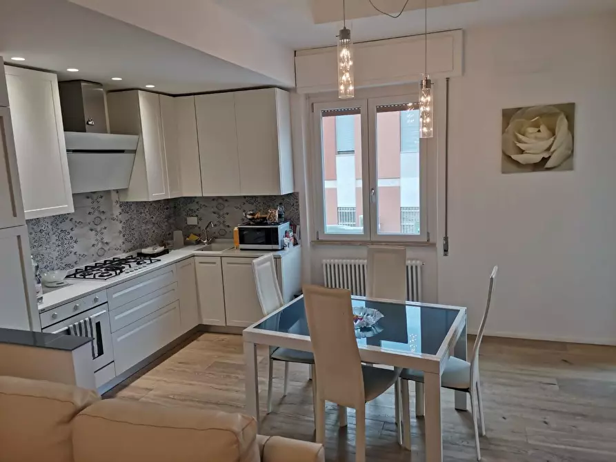 Immagine 1 di Appartamento in affitto  a Castelnuovo Magra