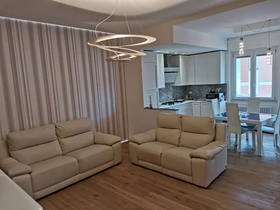 Immagine 3 di Appartamento in affitto  a Castelnuovo Magra